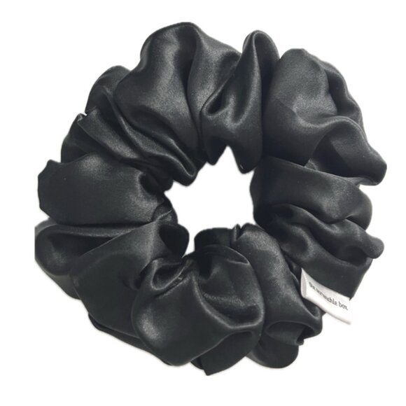 Regular Scrunchie- Black - Picture 1 of 1
